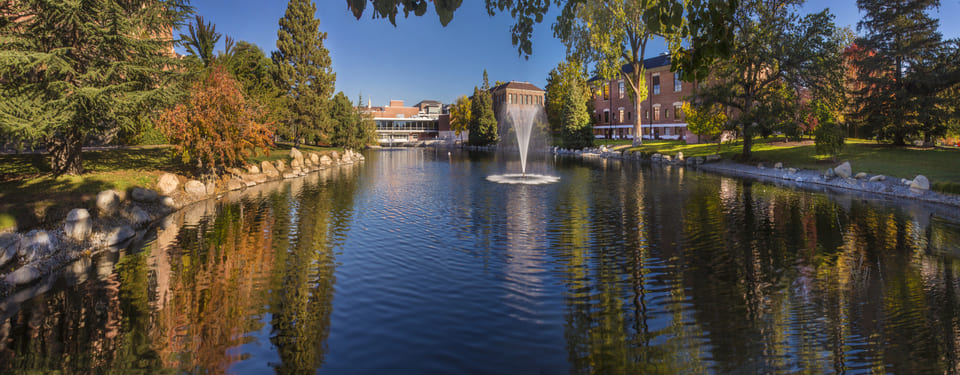 Manzanita Lake with fountain